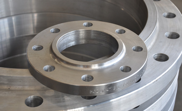Performance of stainless steel flanges