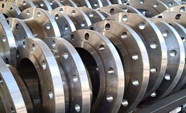 Application of carbon steel flanges in the production of steel plates
