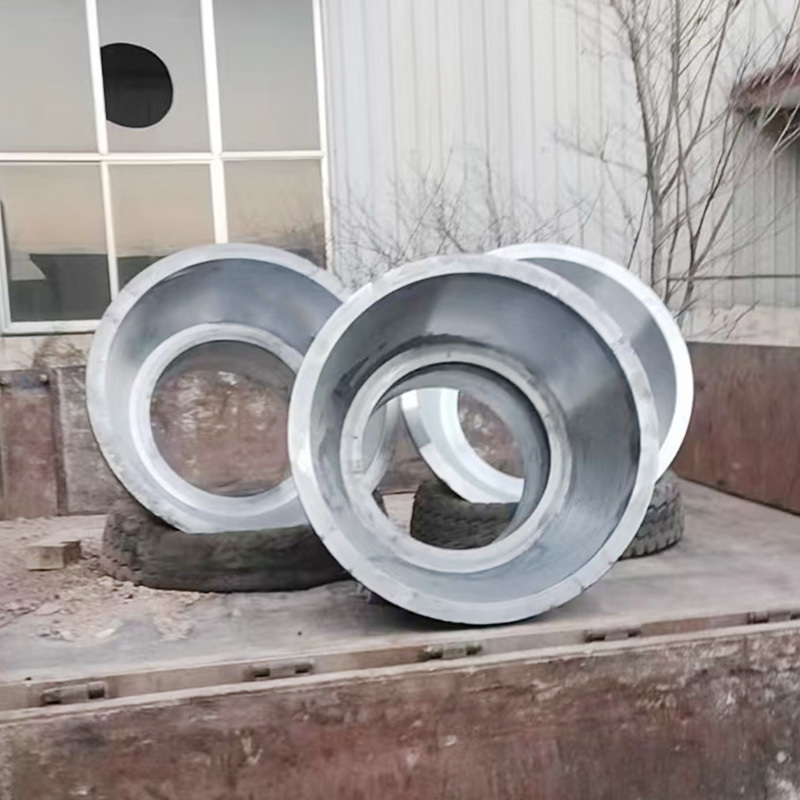 Variable diameter tube