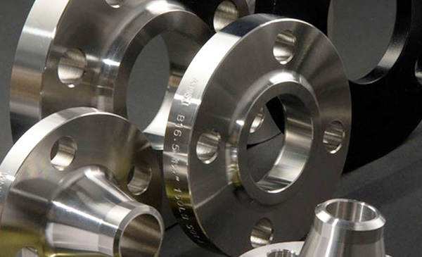 How to choose the material for stainless steel flanges