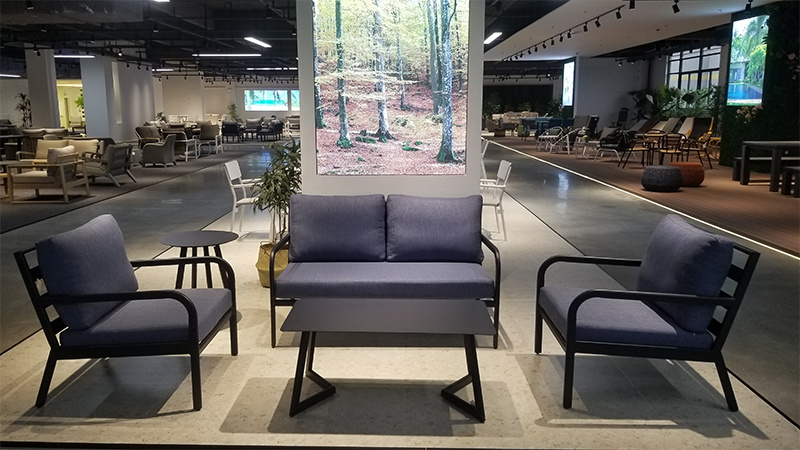 SHOWROOM7
