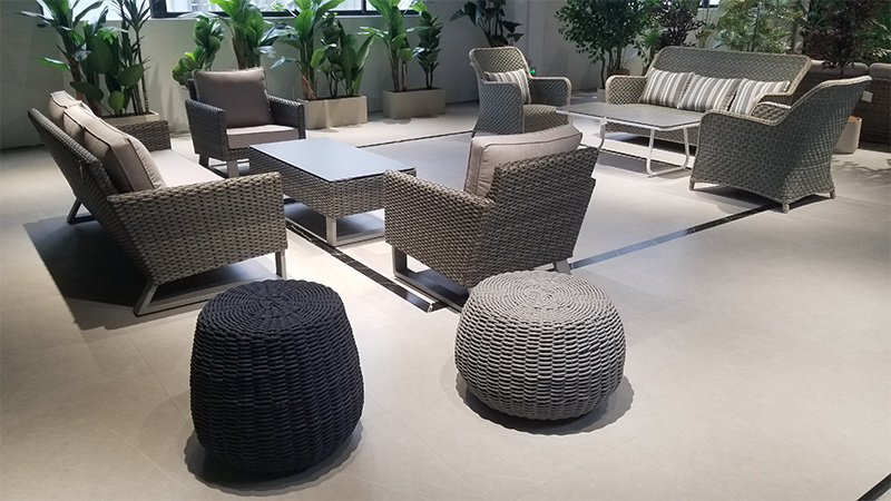 SHOWROOM4