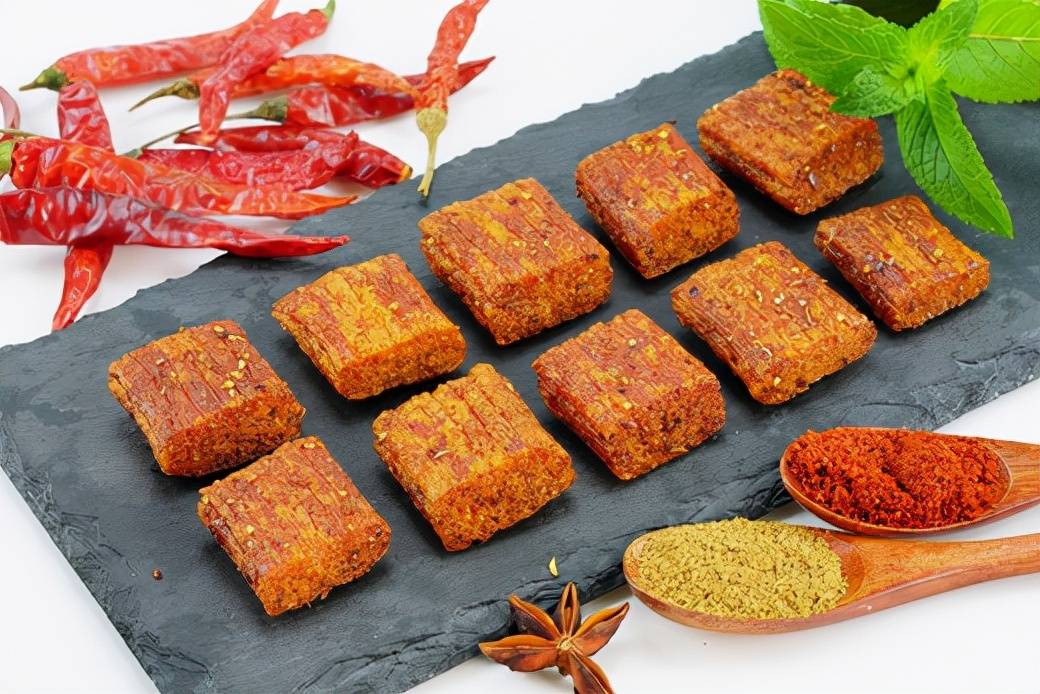 脆辣條少油少鹽？烘焙非油炸工藝與無菌生產(chǎn)線打造“健康”設(shè)定
