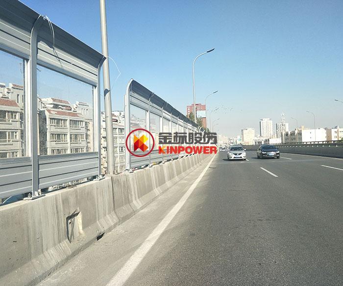 乌鲁木齐市城市快速路隔音屏