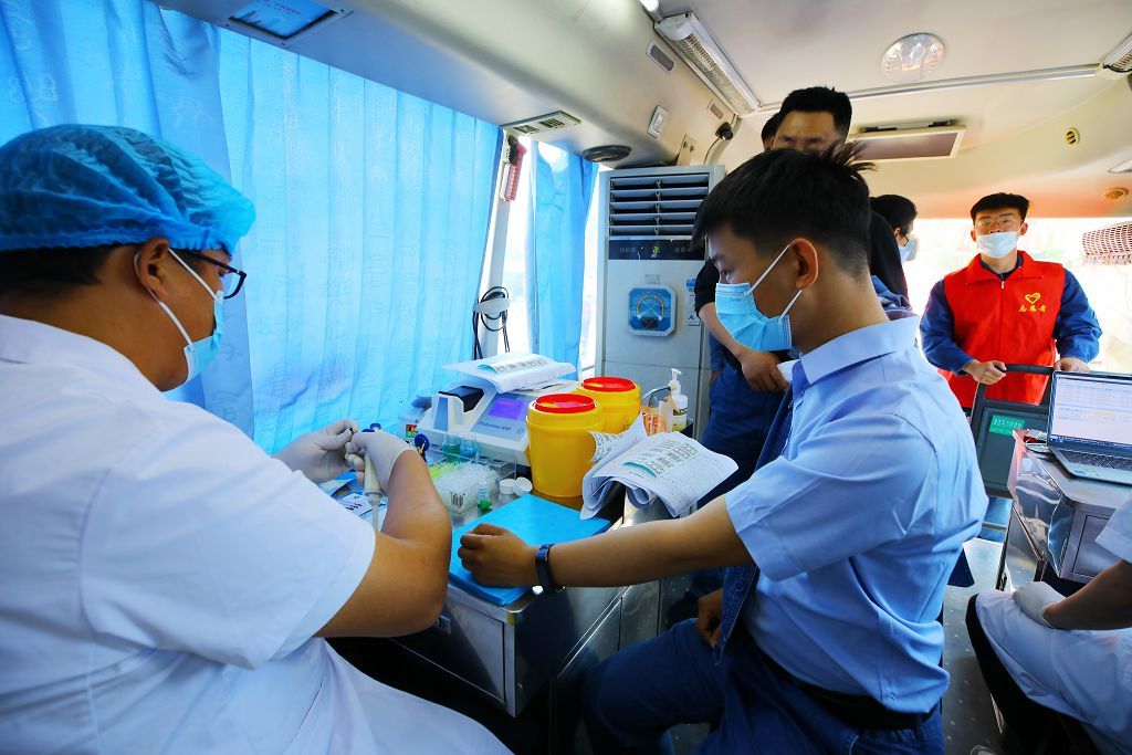 Blood Donation Delivers "Xinhai People" Love