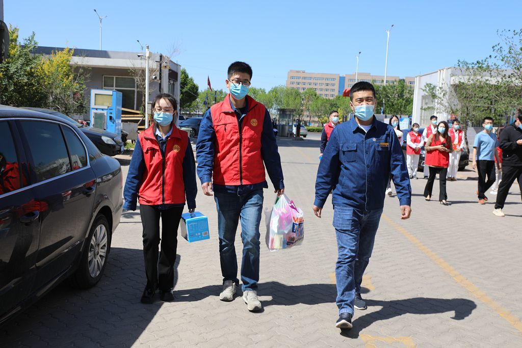 Sunshine Action Love Guardian ‖ Xinhai Chemical Group National Helping the Disabled Day Volunteer Service to Send Warmth