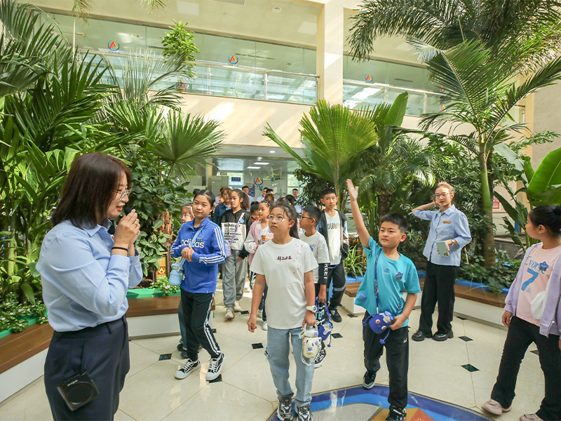 A Beautiful Meeting with Industry | Xinhai Holding Group Organized "Parent-Child Garden" Activities