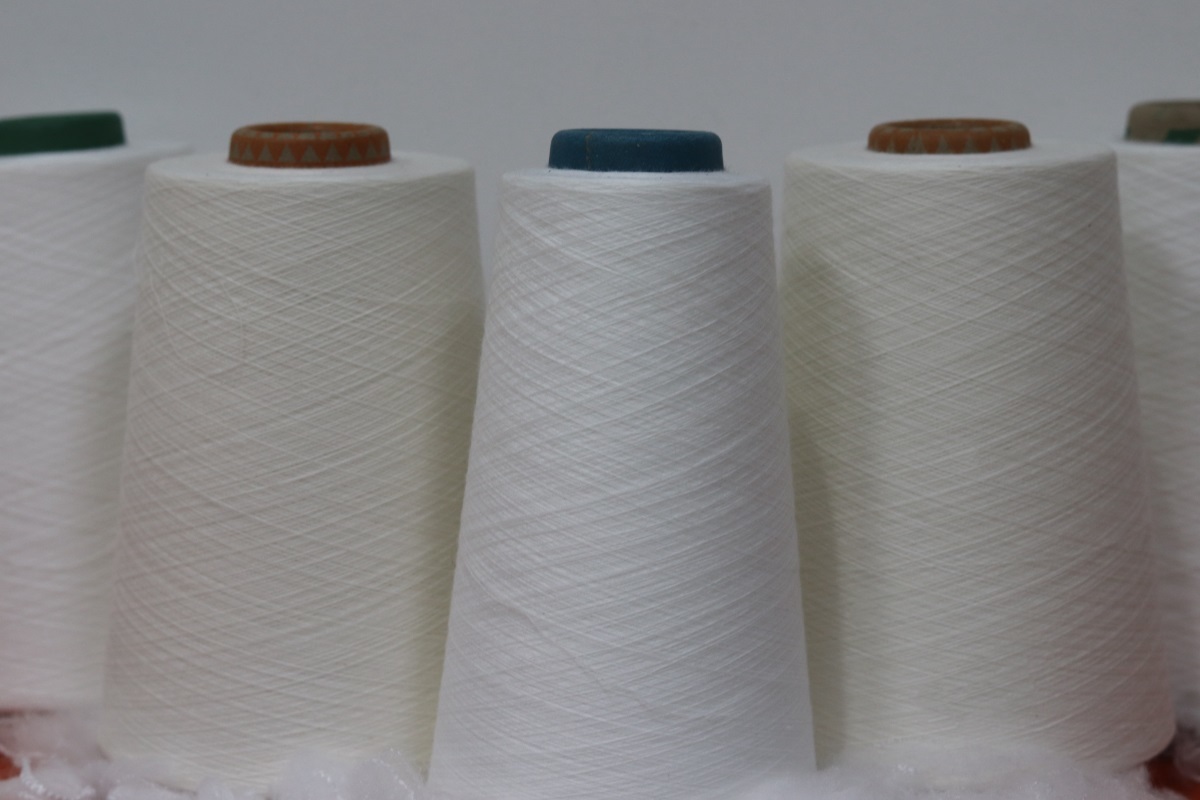 T/R blended yarn (T/R stands for polyester and rayon blend)