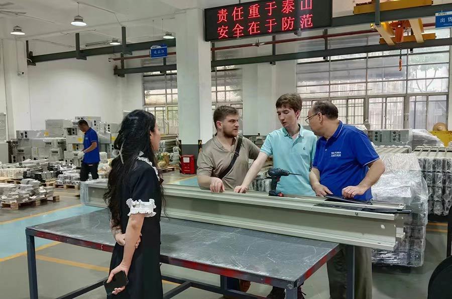 哈萨克斯坦客户考察