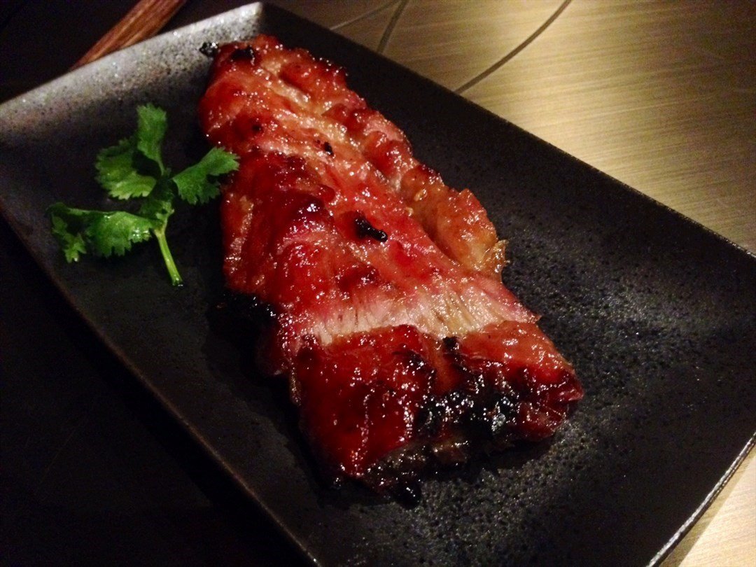 Why is roast meat sweet? The bee card introduces you roast meat to use maltose.