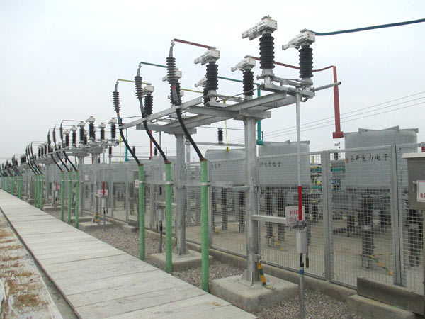 TBB shunt-capacitor complete-set device operating in 220kV substation in Yansi, Jining