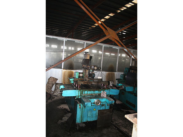 Wire cutting machine Wire cutting machine