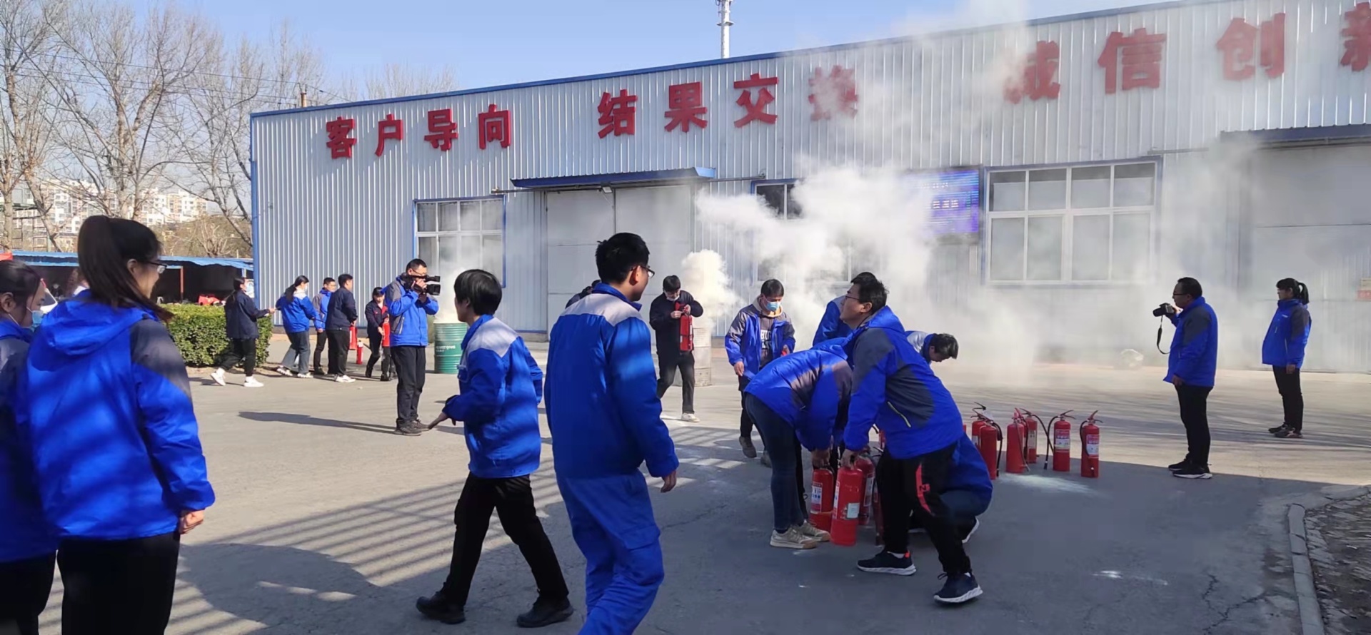 On November 24, 2021, the Ministry of Safety and Environmental Protection held a fire drill.