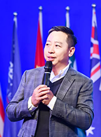 20年校慶畢業(yè)季|今天，從英迪走向世界！