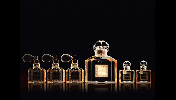 Botella de perfume de vidrio