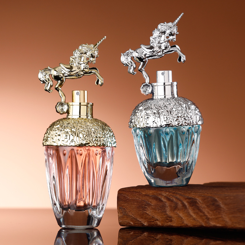 La tecnología detrás de las botellas de perfume: la evolución de los sistemas de pulverización