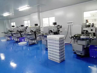 TK-550 CANDY SINGLE TWIST PACKER