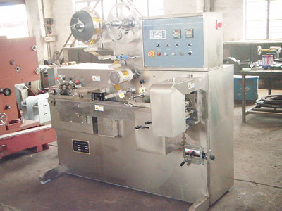 QZB-I CANDY CUTTING & PILLOW TYPE PACKER