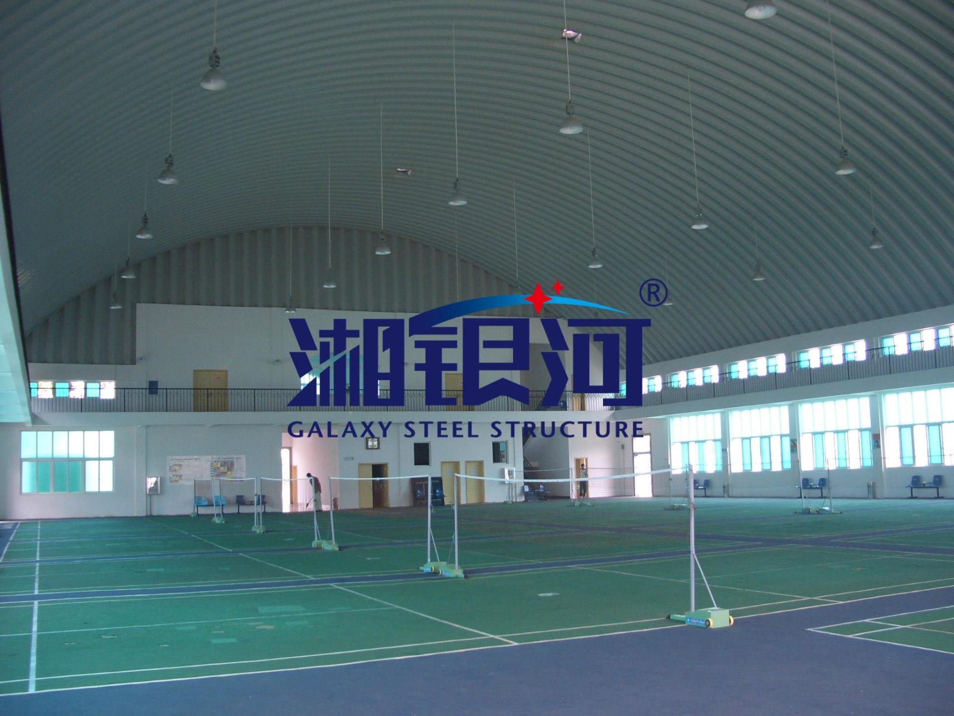 武汉东湖阳光会所室内网球场