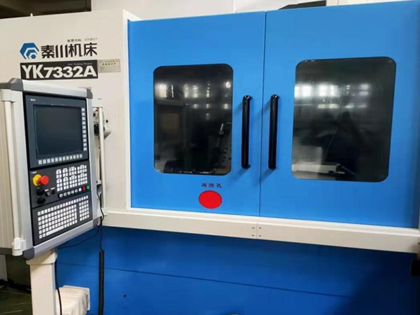 数控高效齿轮加工机秦川7332A