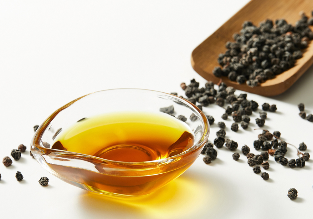 The Remarkable Benefits of Schisandra Chinensis: Nature's Adaptogen