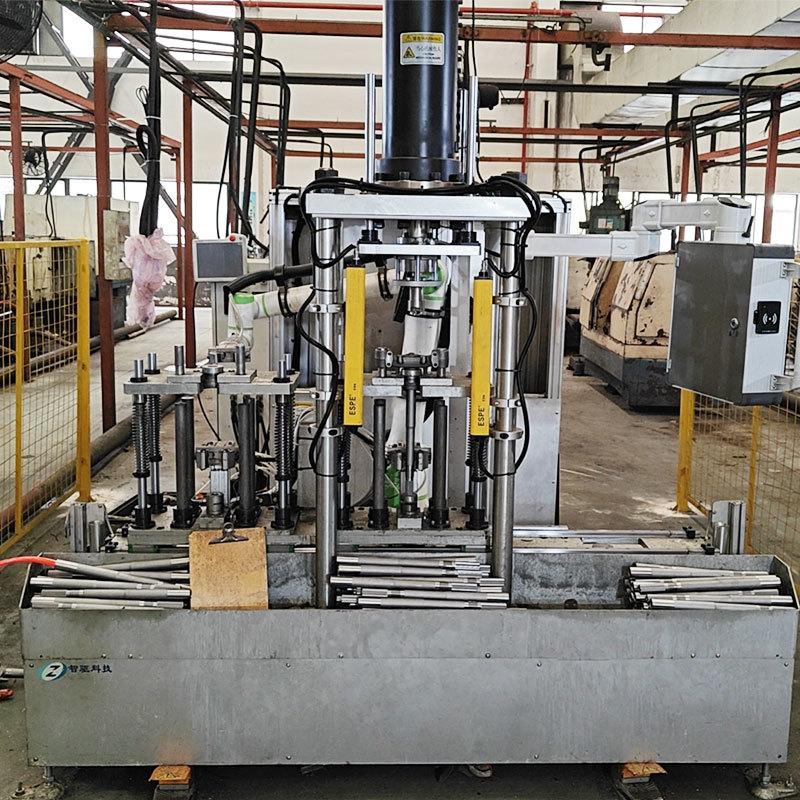 Spot welding integrated machine