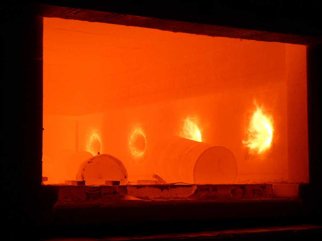 The Science Behind Quenching: Why High-Temperature Alloys Require Specialized Furnaces The Science Behind Quenching: Why High-Temperature Alloys Require Specialized Furnaces