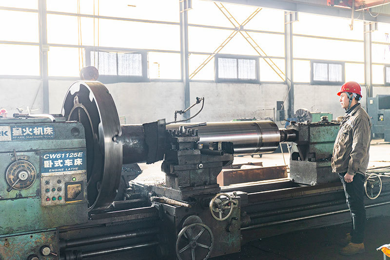 Токарный станок CW61125E Токарный станок CW61125E