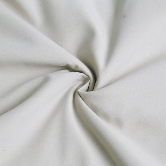 Behind the Scenes: The Fabric Choices of High-End Men's Shirts