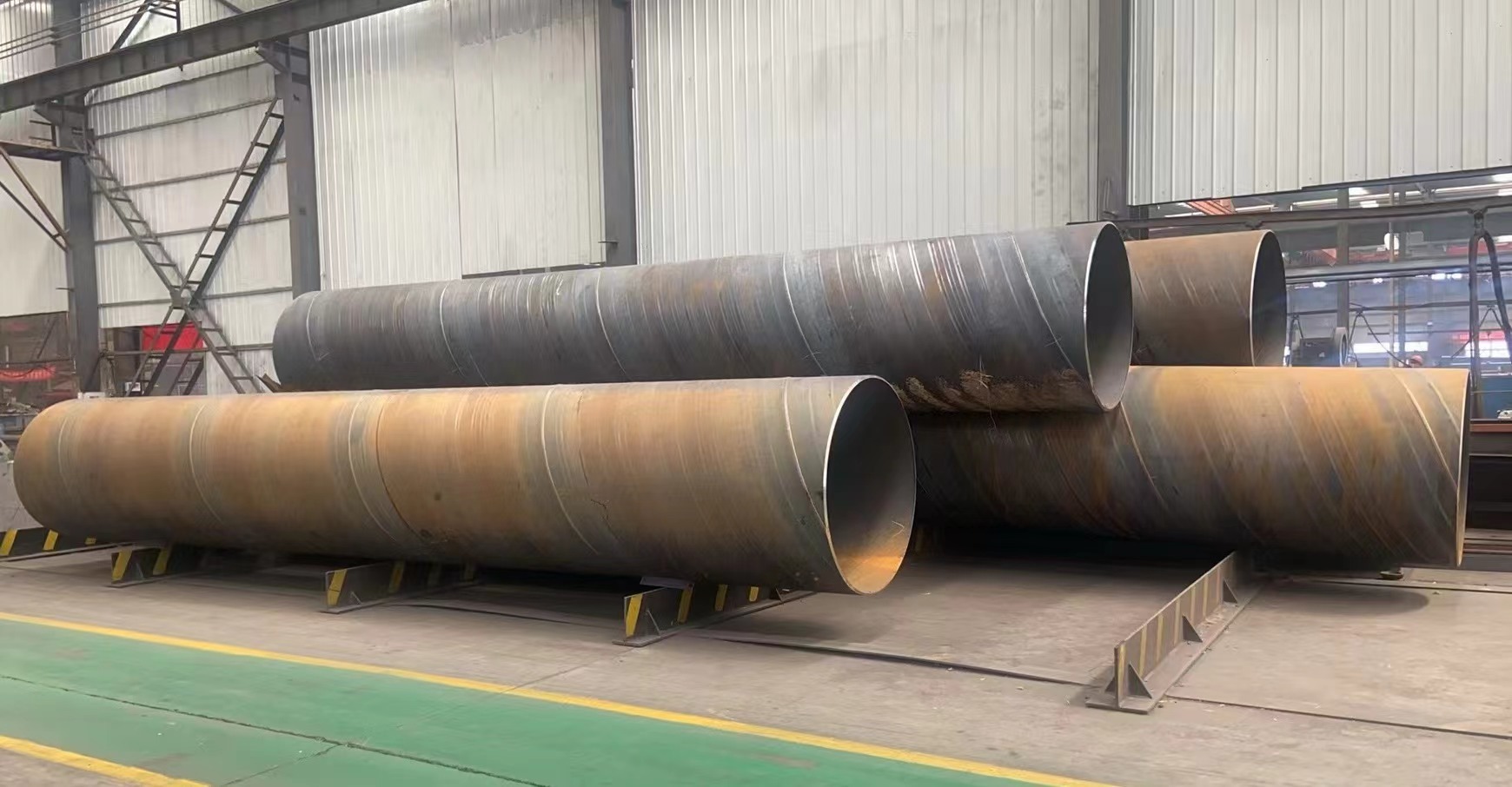 Cheap building with steel structure suppliers china