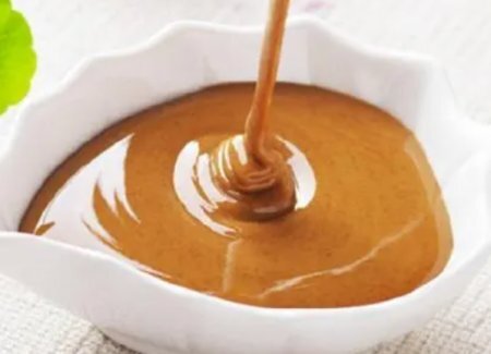 Four ways to eat peanut butter Four ways to eat peanut butter