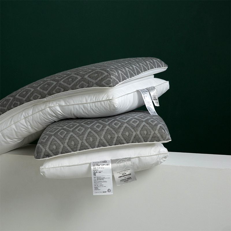 Graphene feather-removable memory pillow