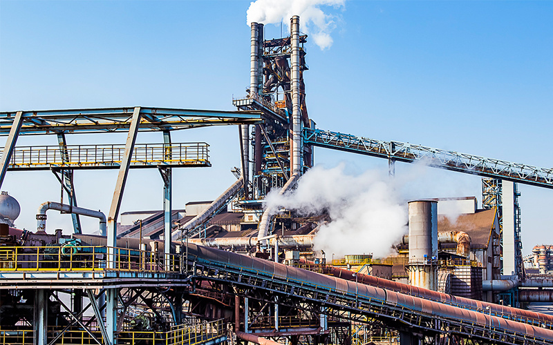What are the precautions for the operation of pneumatic conveying system equipment?