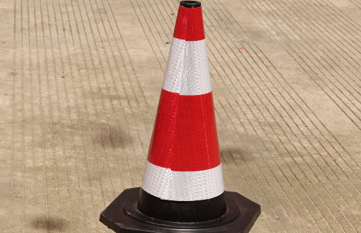 挡路路障