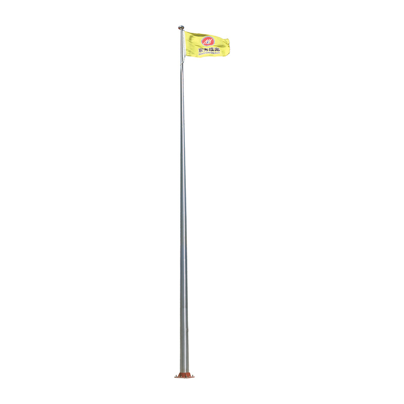 Hand-cranked flagpole