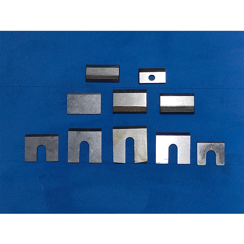Corner cutting knife