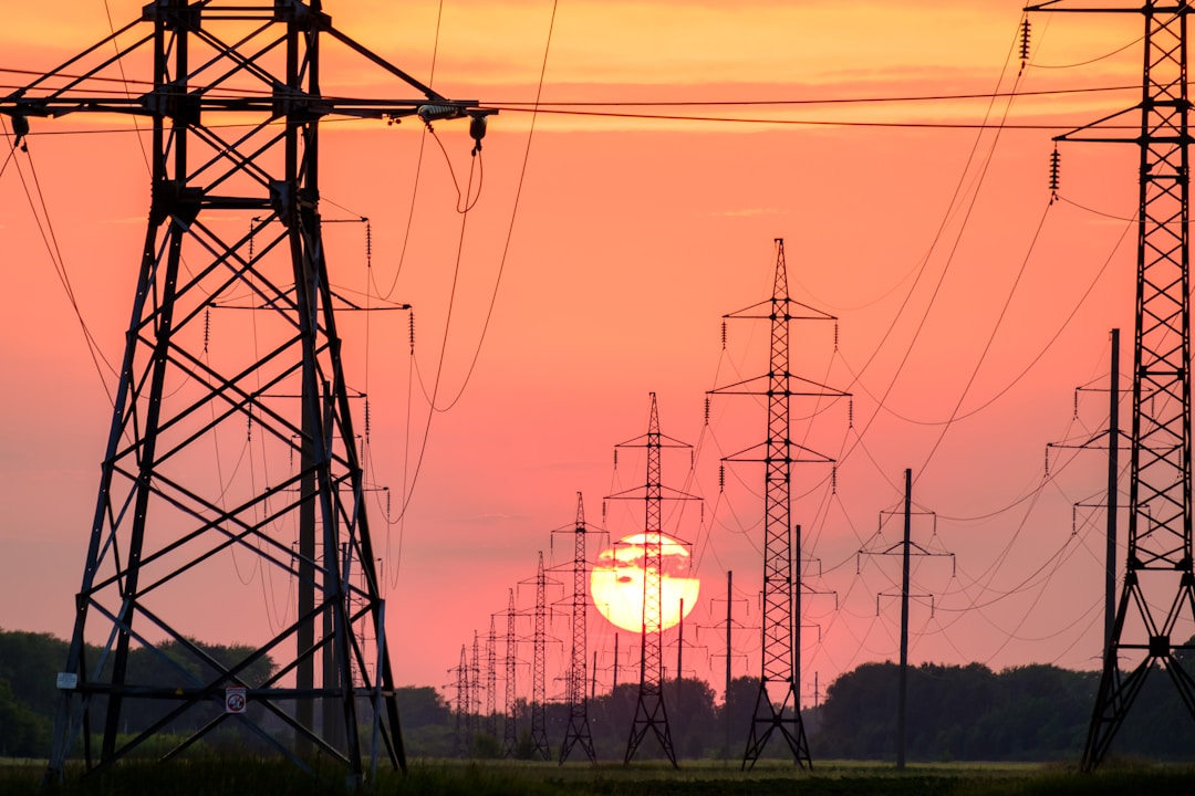 高壓輸電線路巡檢機器人：電力巡檢的未來