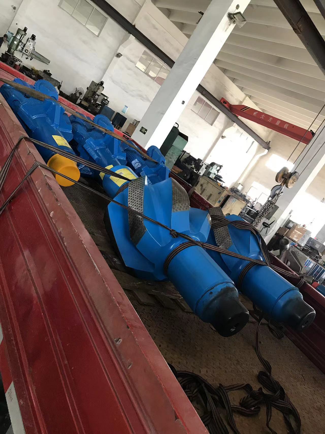 特種扶正器