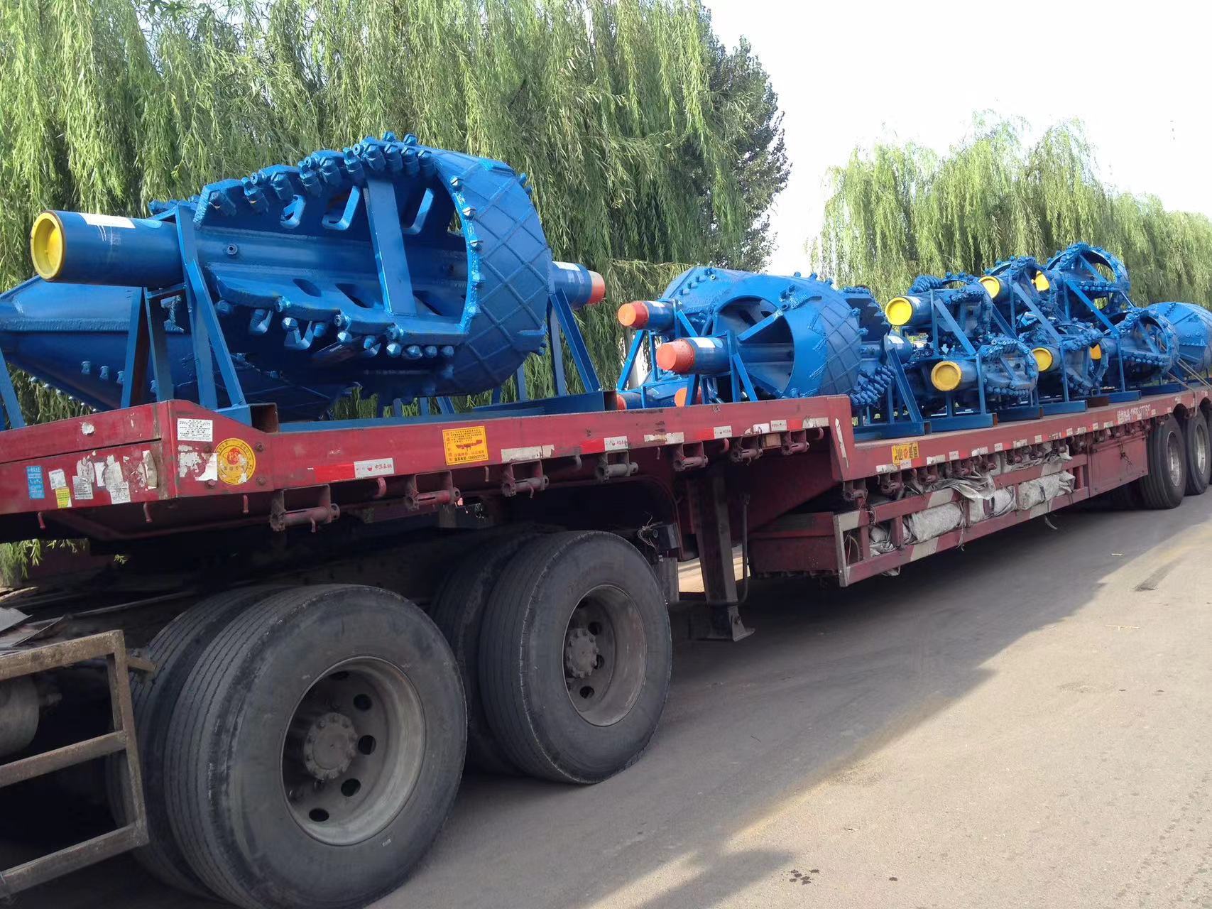 Soil reamer delivery