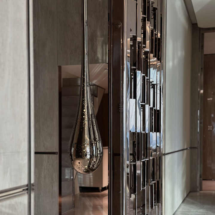 Modern Luxury Minimalist Home Abstract Luminous Decoration Stainless Steel Plated Water Drop Light Sculpture