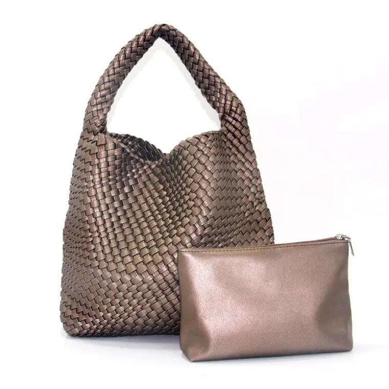Unveiling the Charm of Woven Shoulder Bags: A Perfect Blend of Style and Functionality