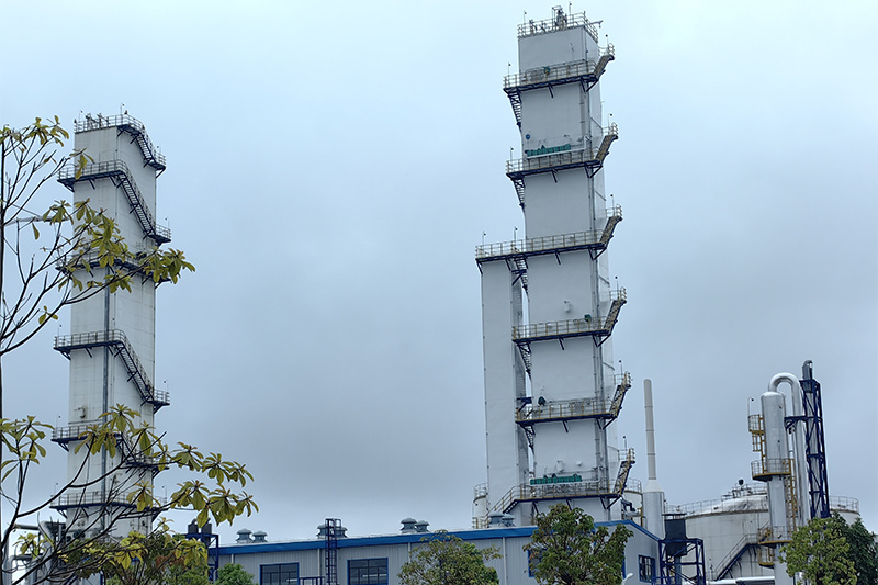 Air separation and liquefaction plant