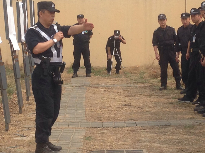 2014 Ministry of Public Security police equipment use special weapons training courses backbone