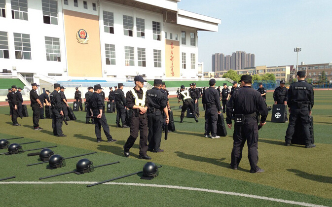 Participate 9mm revolver police will review supporting equipment