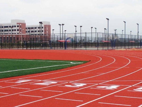 Breathable plastic runway