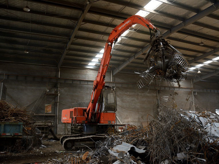 Steel Grabbing Machine