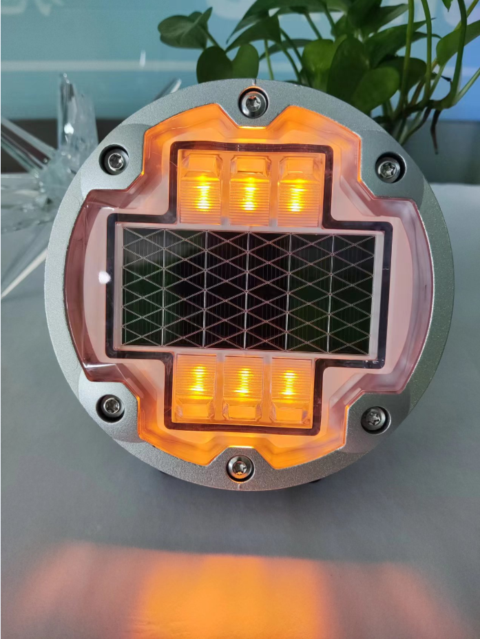 143*47mm嵌入式太阳能道钉SRD-625-1