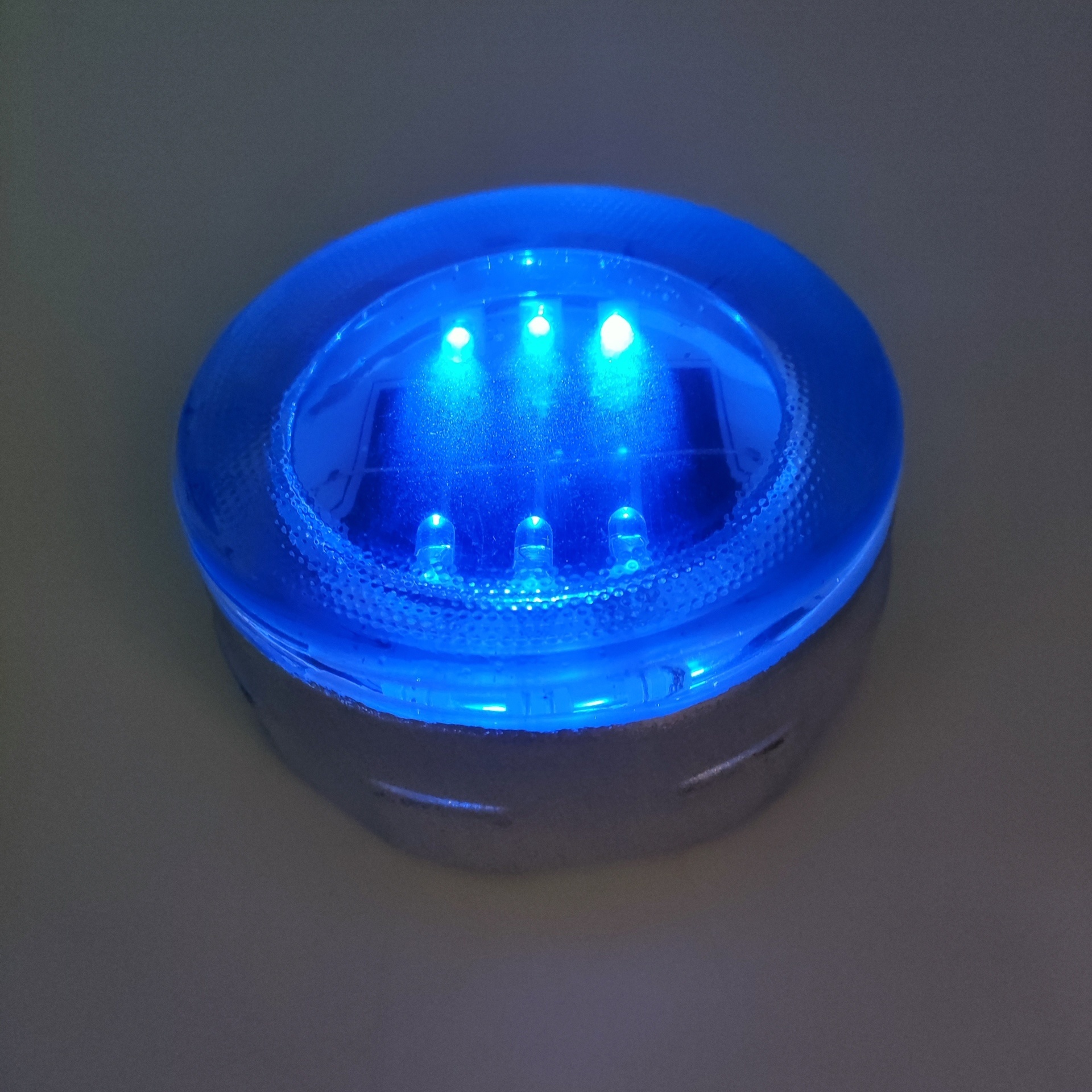 埋入式太阳能猫眼道钉SRD-611