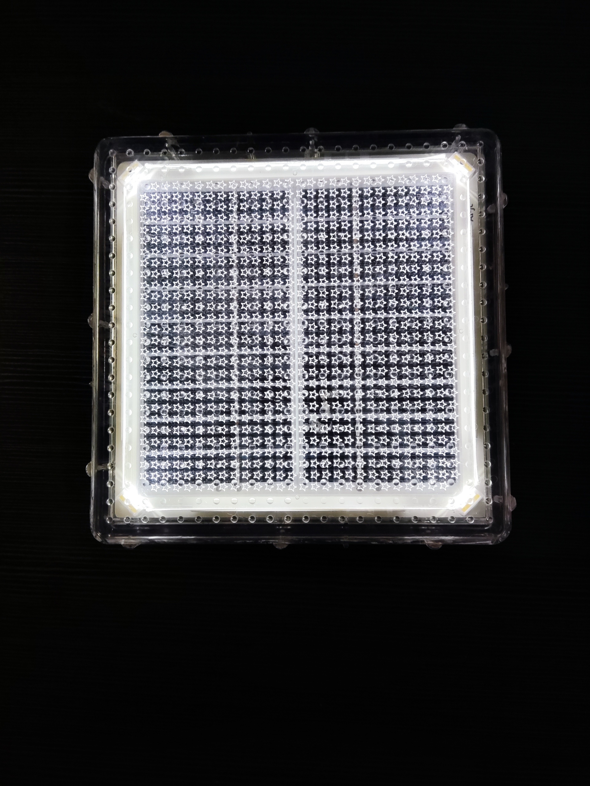 200*200太阳能地砖BRICK LIGHT SRD-2020