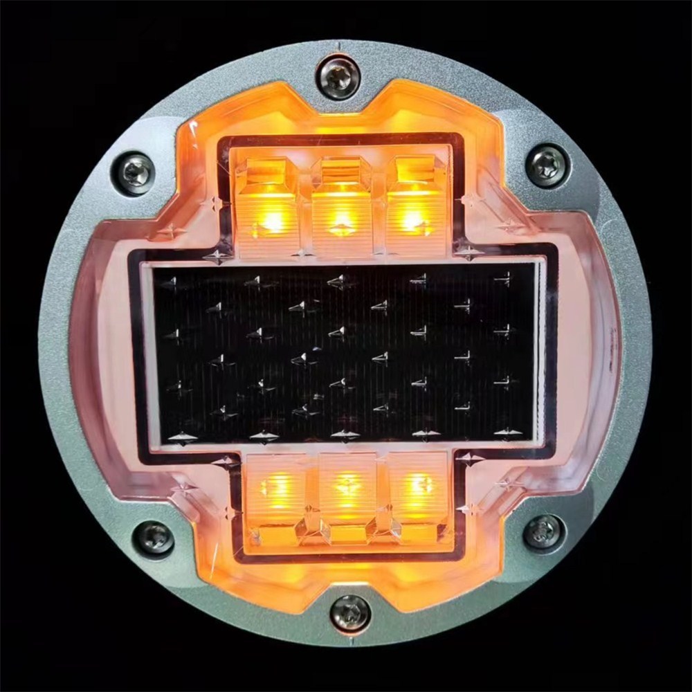 IL300 SOLAR RAOD STUD SRD-625